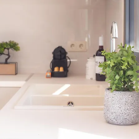 Apartment E&m