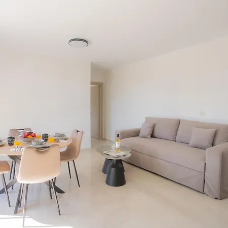 E&m Apartment